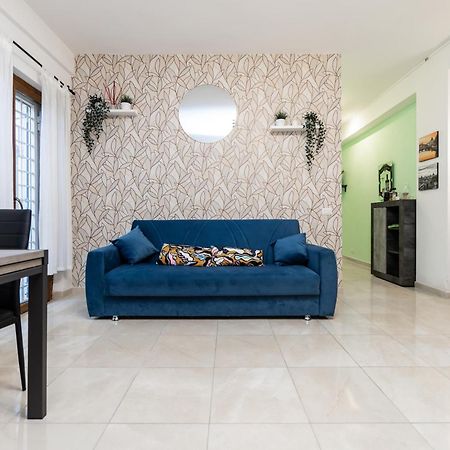Lotus - Appartamento Sul Mare A Ostia Con Giardino Relax Luaran gambar